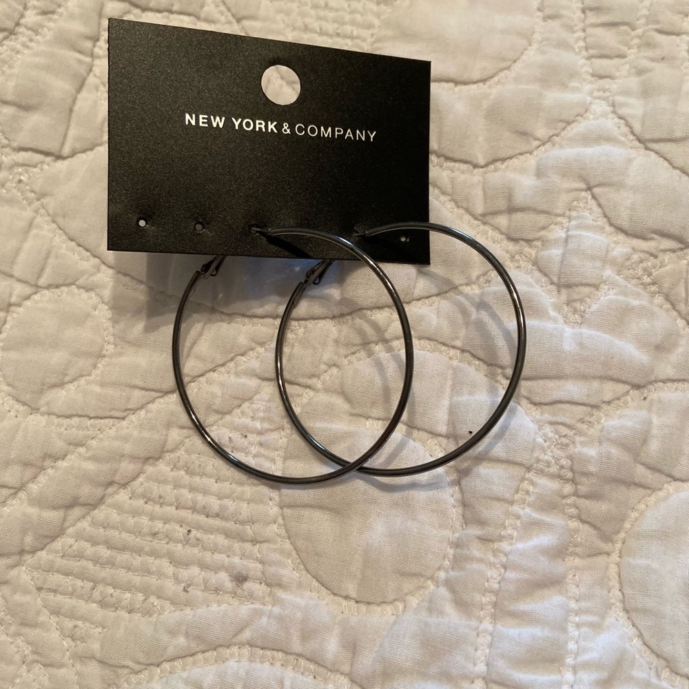 New York & Company large hoop
